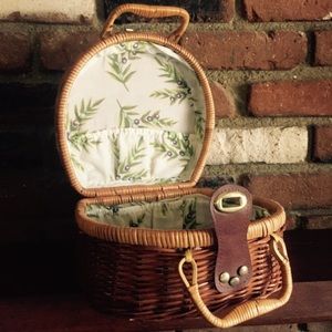 Vintage Woven Wicker Satchel Handbag Olive Leaf